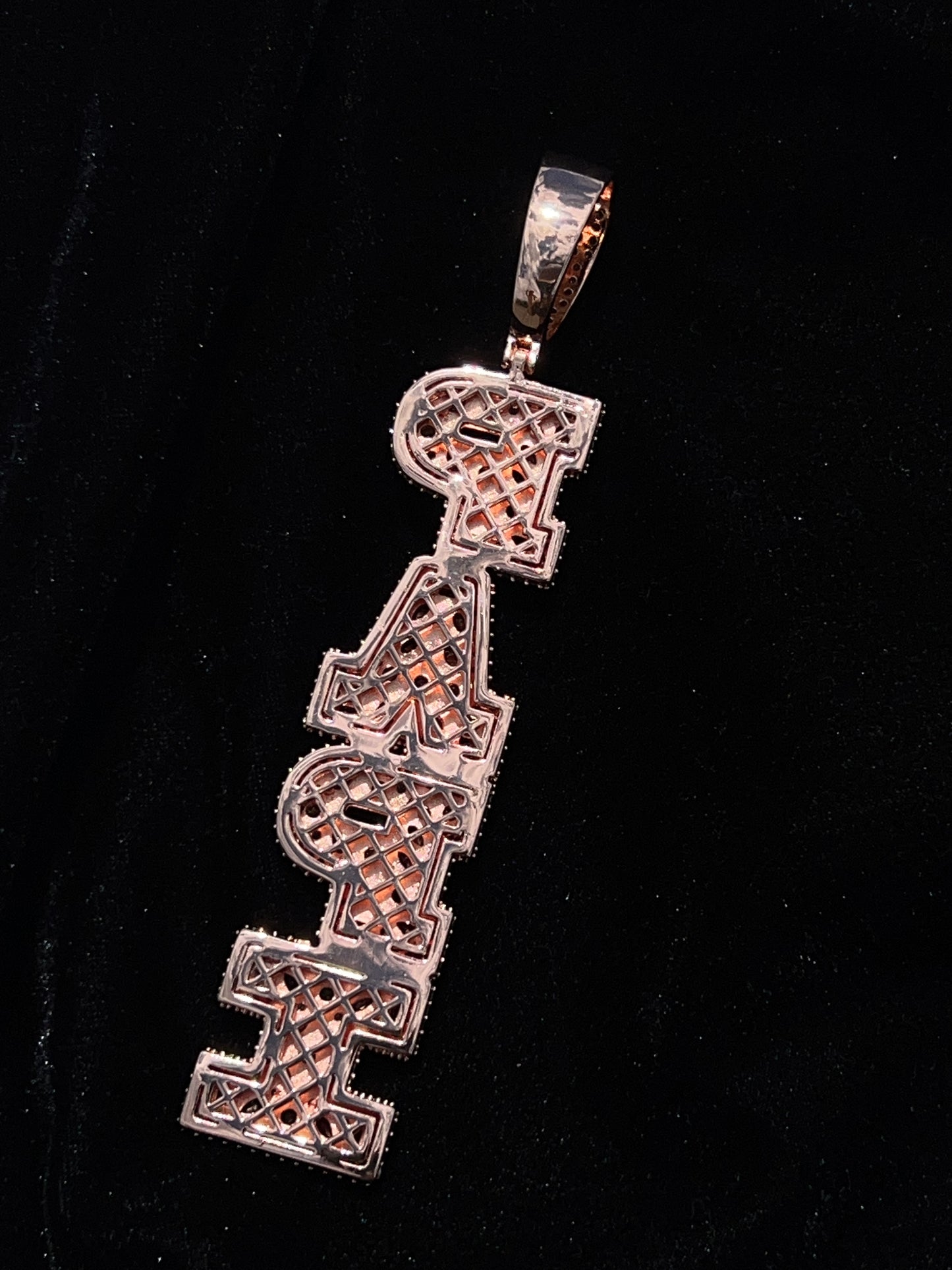Miron Pendant